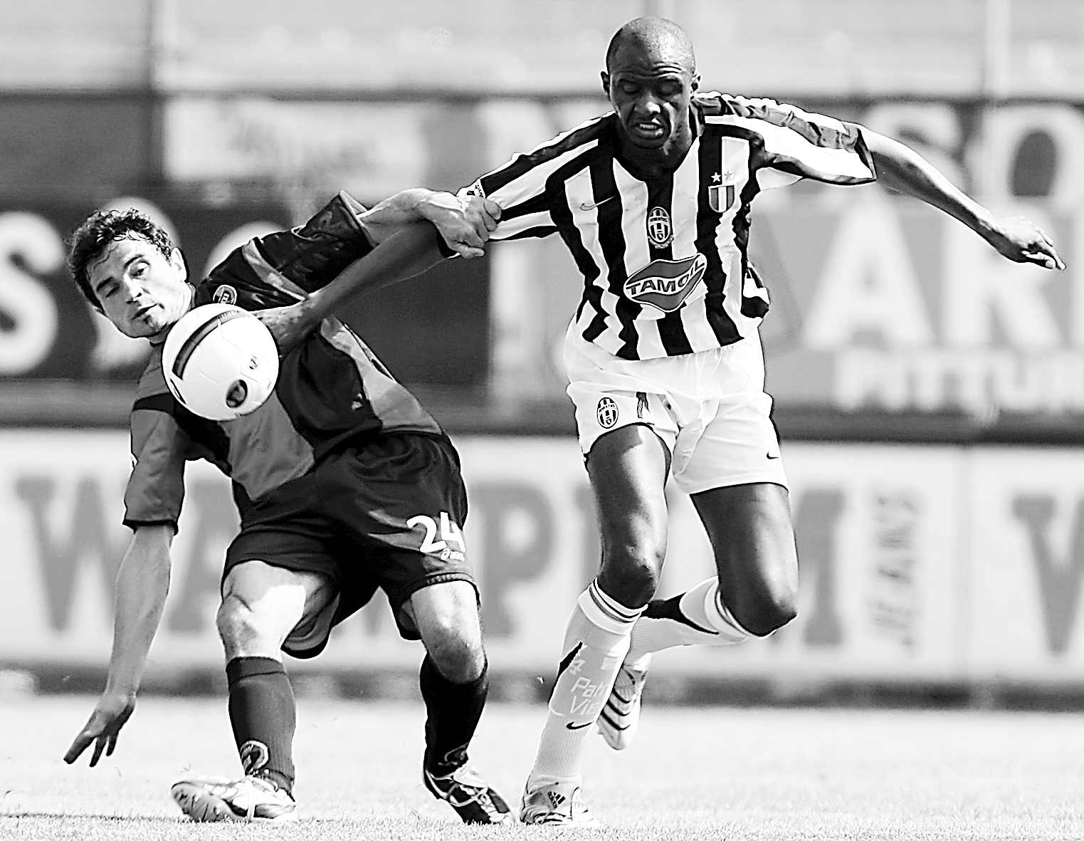 先攻入一球 先攻入一球