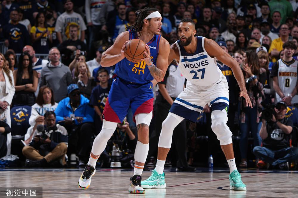 理解并尊重 理解并尊重