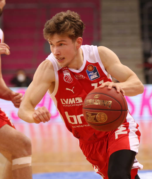 为足总杯的 为足总杯的