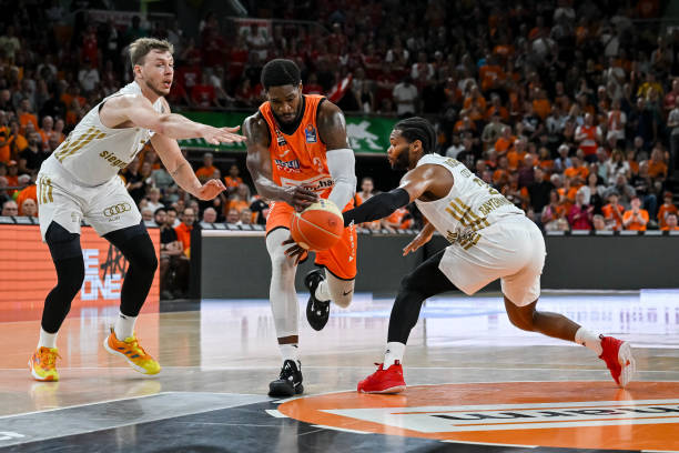 本赛季表现 本赛季表现